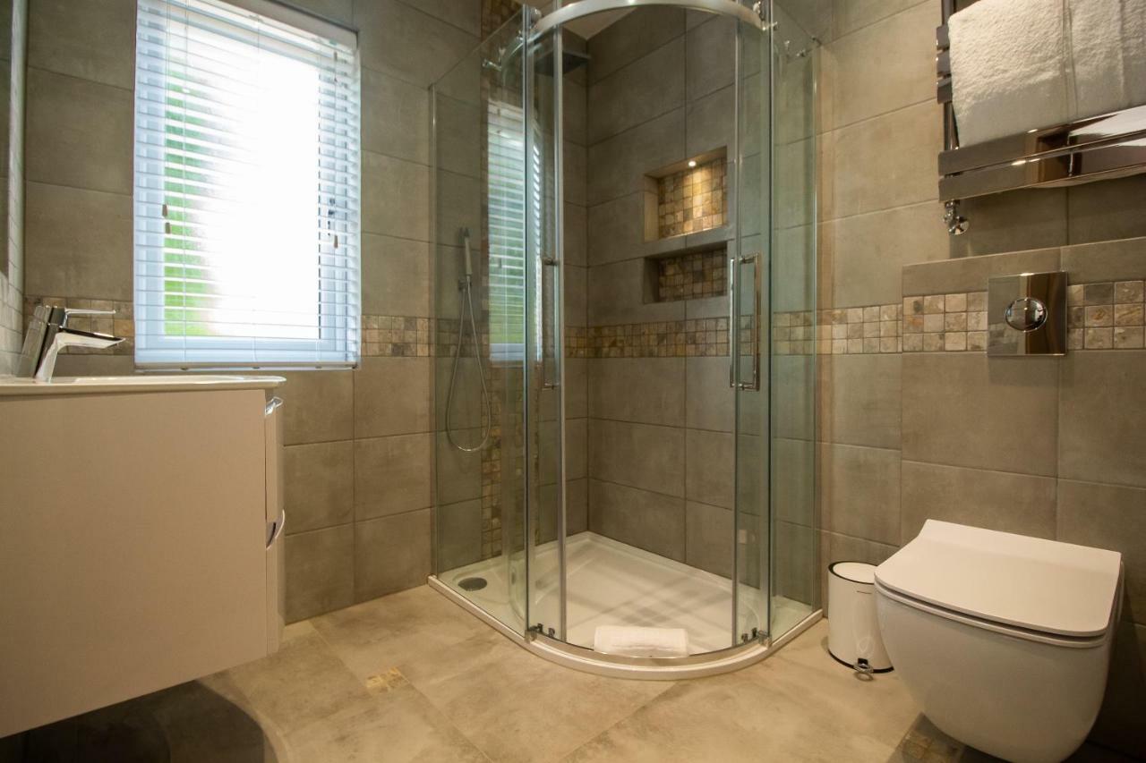 Signature Suites Peterborough Exteriör bild