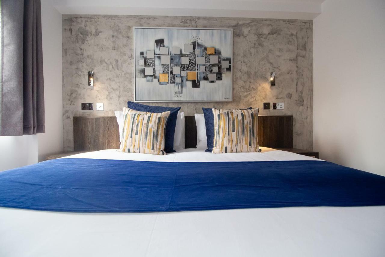 Signature Suites Peterborough Exteriör bild