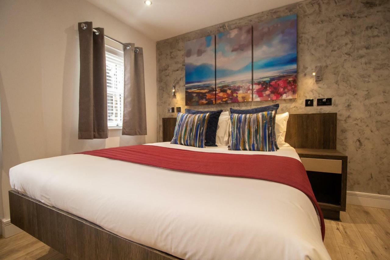 Signature Suites Peterborough Exteriör bild