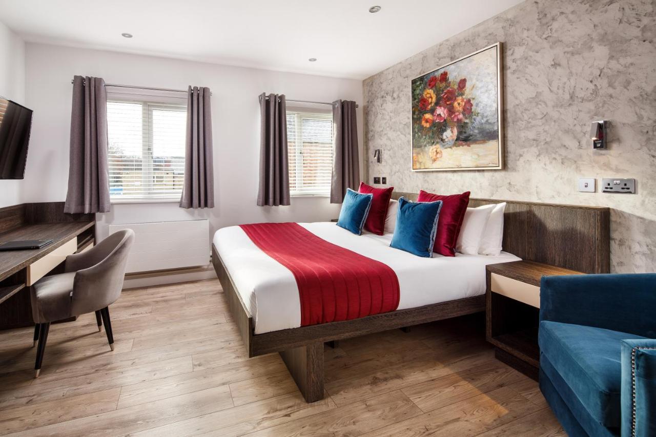 Signature Suites Peterborough Exteriör bild